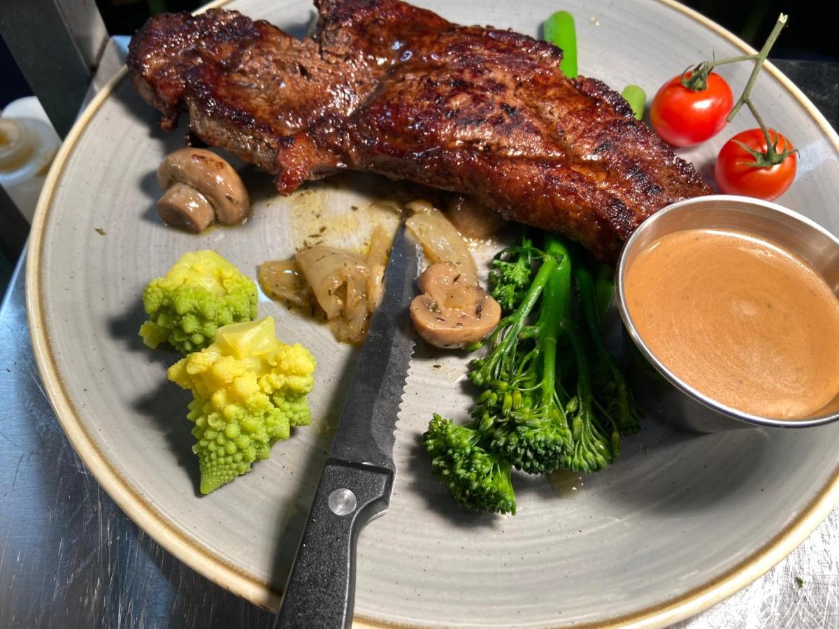 The Copper Still Bar Restaurant & Boutique Rooms Dromod Eksteriør billede