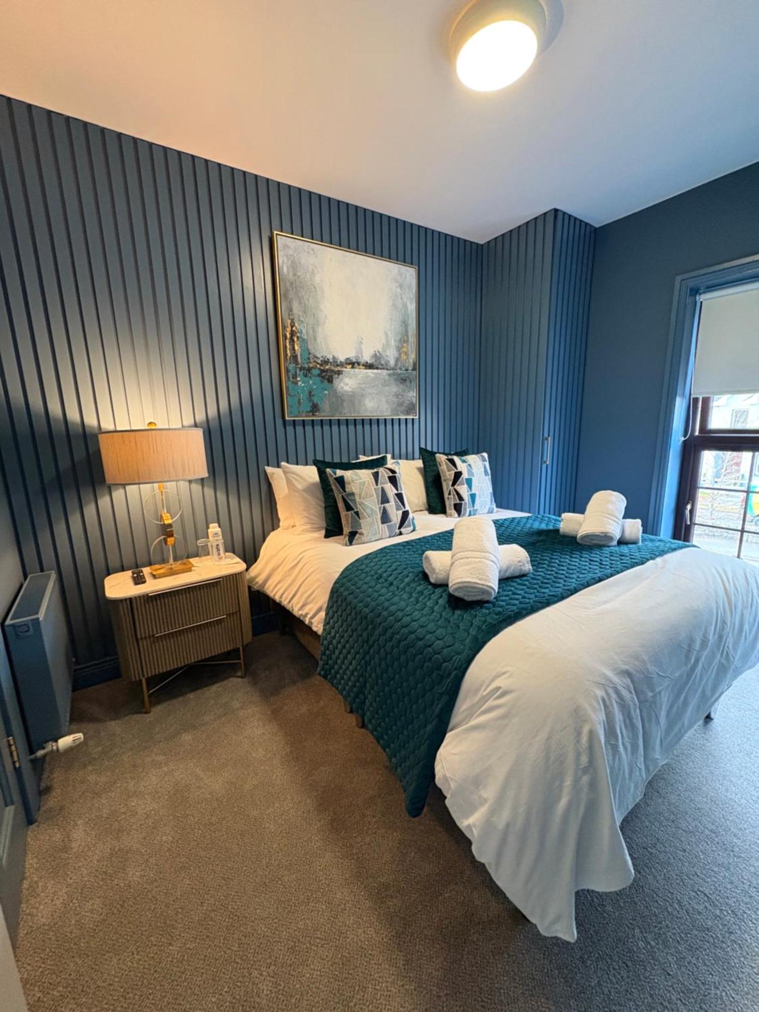 The Copper Still Bar Restaurant & Boutique Rooms Dromod Eksteriør billede